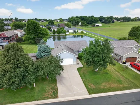 810 7th Avenue SW Pine Island MN 55963