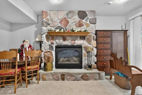810 7th Avenue SW Pine Island MN 55963