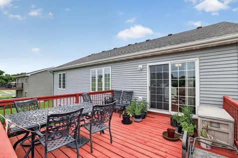 810 7th Avenue SW Pine Island MN 55963