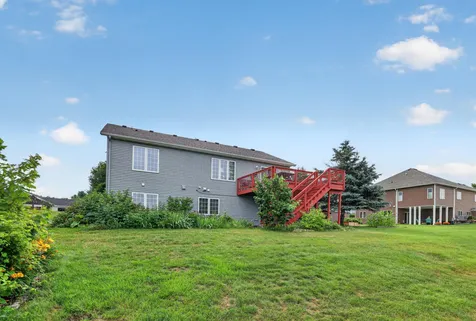 810 7th Avenue SW Pine Island MN 55963