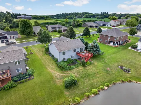 810 7th Avenue SW Pine Island MN 55963