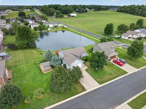 810 7th Avenue SW Pine Island MN 55963
