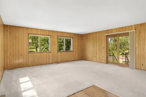 2878 Meadowlark Lane Maplewood MN 55109