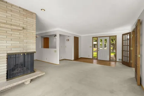 2878 Meadowlark Lane Maplewood MN 55109