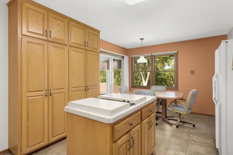 2878 Meadowlark Lane Maplewood MN 55109