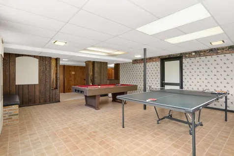 2878 Meadowlark Lane Maplewood MN 55109