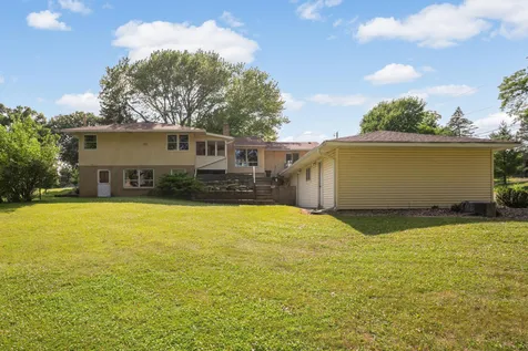 2878 Meadowlark Lane Maplewood MN 55109