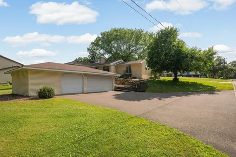 2878 Meadowlark Lane Maplewood MN 55109