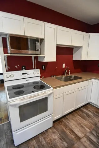 313 E Prairie Avenue Warren MN 56762