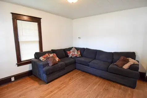303 E Prairie Avenue Warren MN 56762