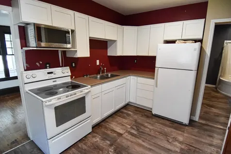 303 E Prairie Avenue Warren MN 56762