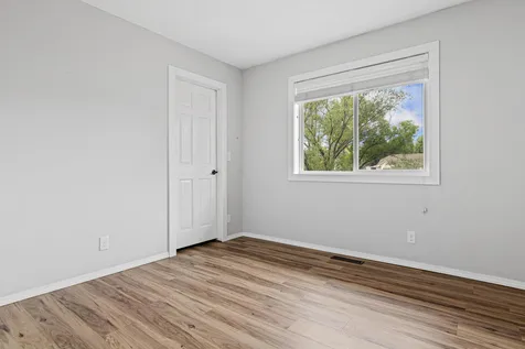 8417 Ashford Road Woodbury MN 55125