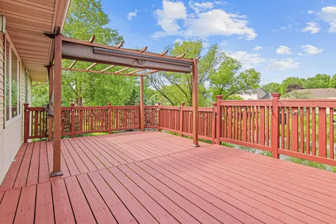 8417 Ashford Road Woodbury MN 55125