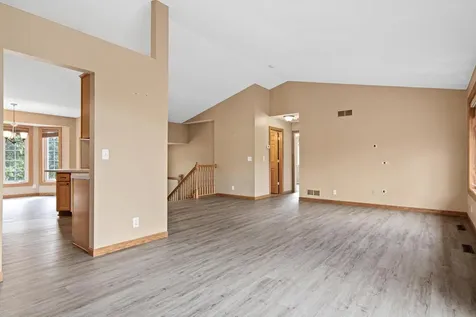 8417 Ashford Road Woodbury MN 55125