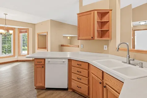 8417 Ashford Road Woodbury MN 55125