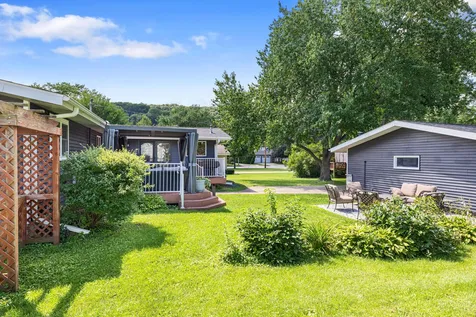 534 S 3rd Street La Crescent MN 55947