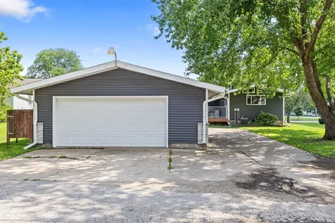 534 S 3rd Street La Crescent MN 55947