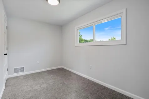 5136 Colfax Avenue N Minneapolis MN 55430