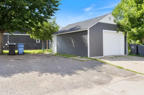 5136 Colfax Avenue N Minneapolis MN 55430