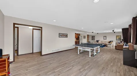 3413 Stonehedge Drive NE Rochester MN 55906