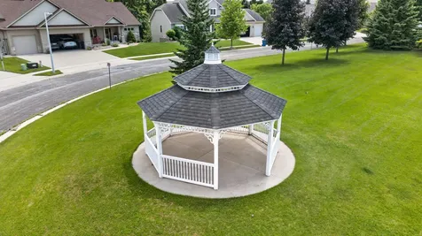 3413 Stonehedge Drive NE Rochester MN 55906