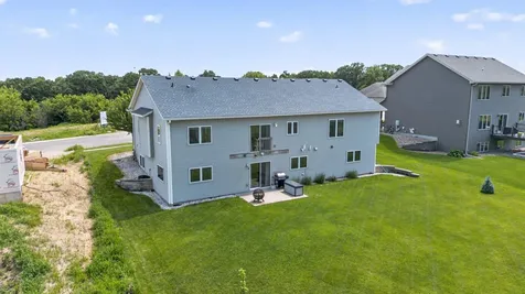 3413 Stonehedge Drive NE Rochester MN 55906