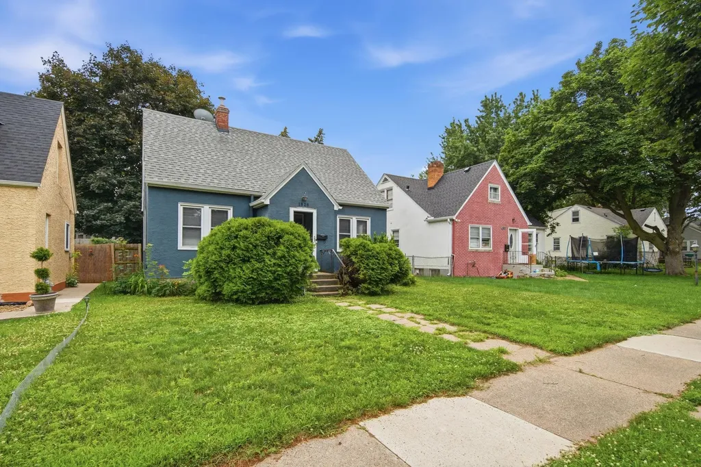 1828 Bush Avenue E Saint Paul MN 55119