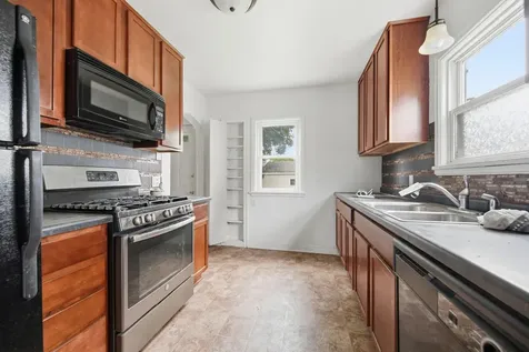 1828 Bush Avenue E Saint Paul MN 55119