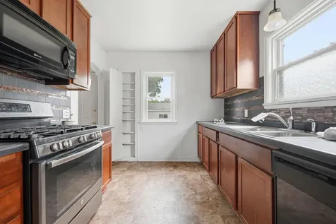 1828 Bush Avenue E Saint Paul MN 55119