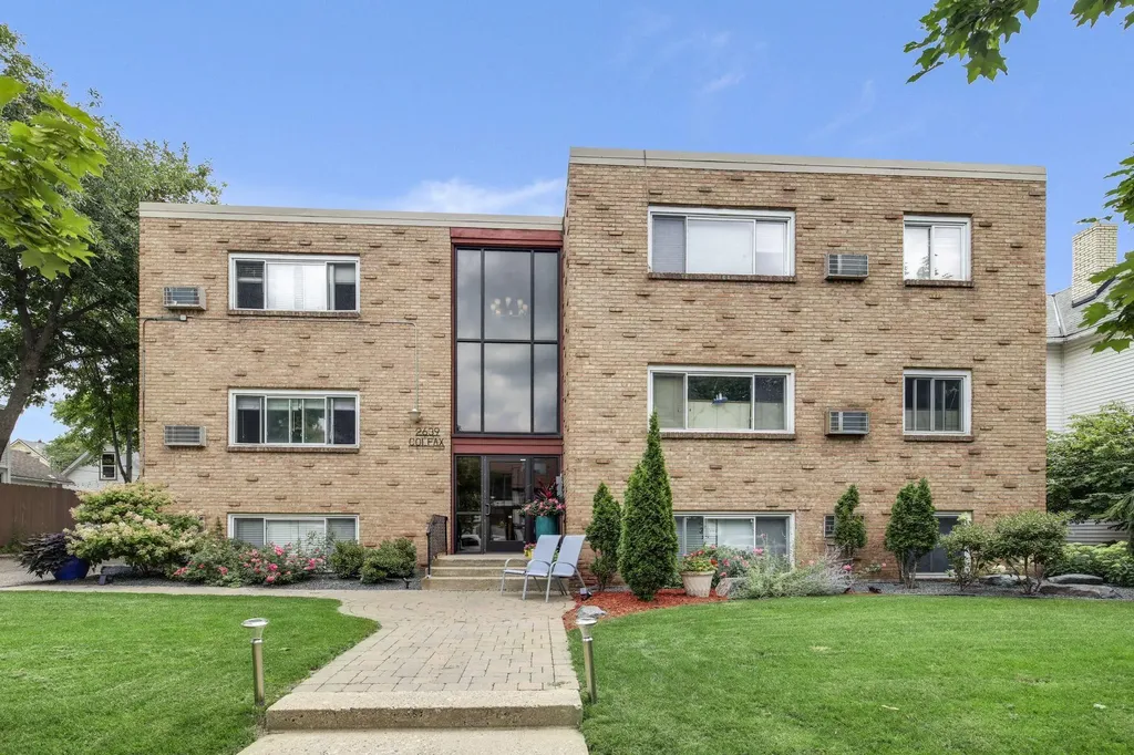 2639 Colfax Avenue S Minneapolis MN 55408