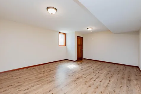 1105 Broadway Street Lisbon ND 58054