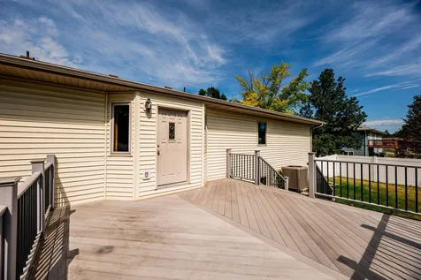 1105 Broadway Street Lisbon ND 58054
