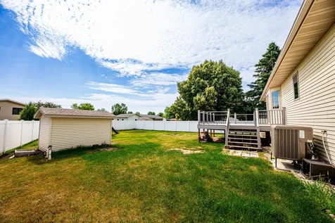 1105 Broadway Street Lisbon ND 58054