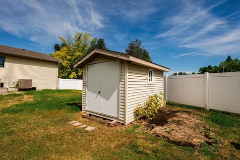 1105 Broadway Street Lisbon ND 58054