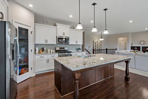 1209 Inspiration Parkway N Bayport MN 55003