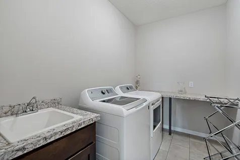 1209 Inspiration Parkway N Bayport MN 55003