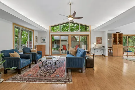 5020 Colonial Drive Golden Valley MN 55416