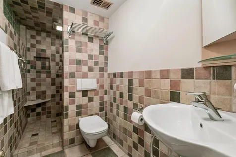 5020 Colonial Drive Golden Valley MN 55416