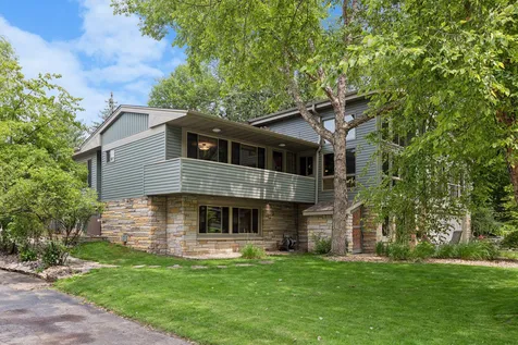 5020 Colonial Drive Golden Valley MN 55416