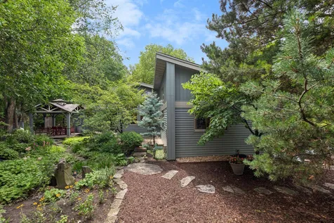 5020 Colonial Drive Golden Valley MN 55416