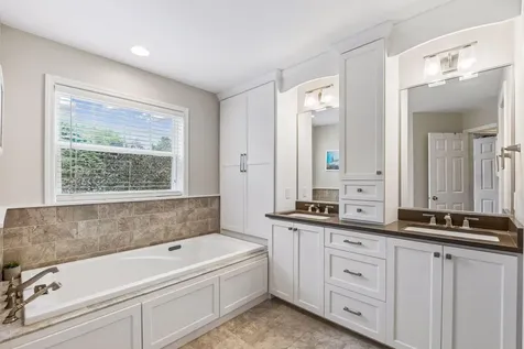 9429 Tyne Lane Inver Grove Heights MN 55077