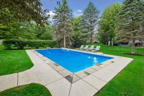 9429 Tyne Lane Inver Grove Heights MN 55077