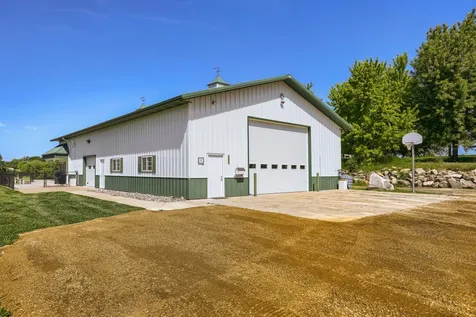9815 Pioneer Trail Loretto MN 55357