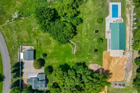 9815 Pioneer Trail Loretto MN 55357