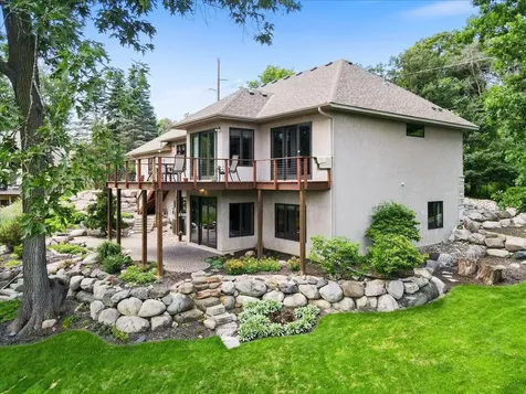 4294 Windwood Way Minnetonka MN 55345