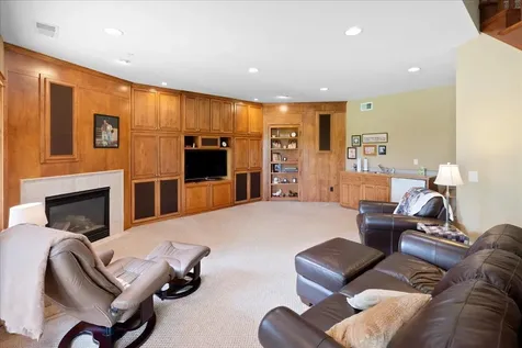 4294 Windwood Way Minnetonka MN 55345