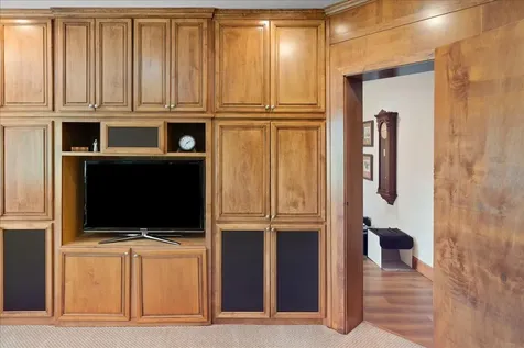 4294 Windwood Way Minnetonka MN 55345