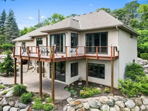 4294 Windwood Way Minnetonka MN 55345