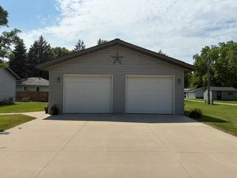 600 E Elm Avenue Olivia MN 56277