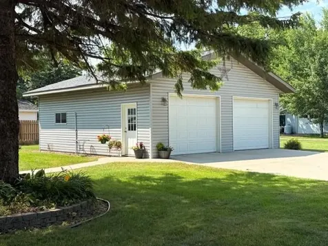 600 E Elm Avenue Olivia MN 56277